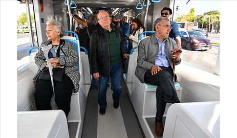 Karşıyaka’da “tramvaylı” günler başladı
