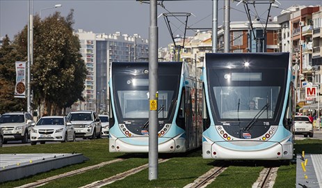 Macaristan Başkonsolosu’ndan tramvay övgüsü