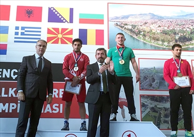 TUNCAY WINS SILVER MEDALS IN WRESTLING