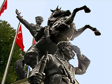 İzmir “heykellerin üstadını” anıyor