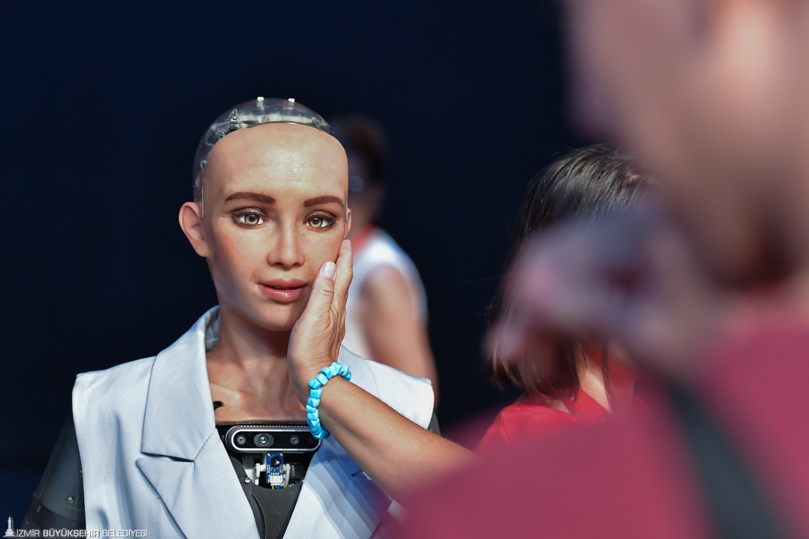 Haberler | 93. İEF’e insansı robot Sophia damga vurdu