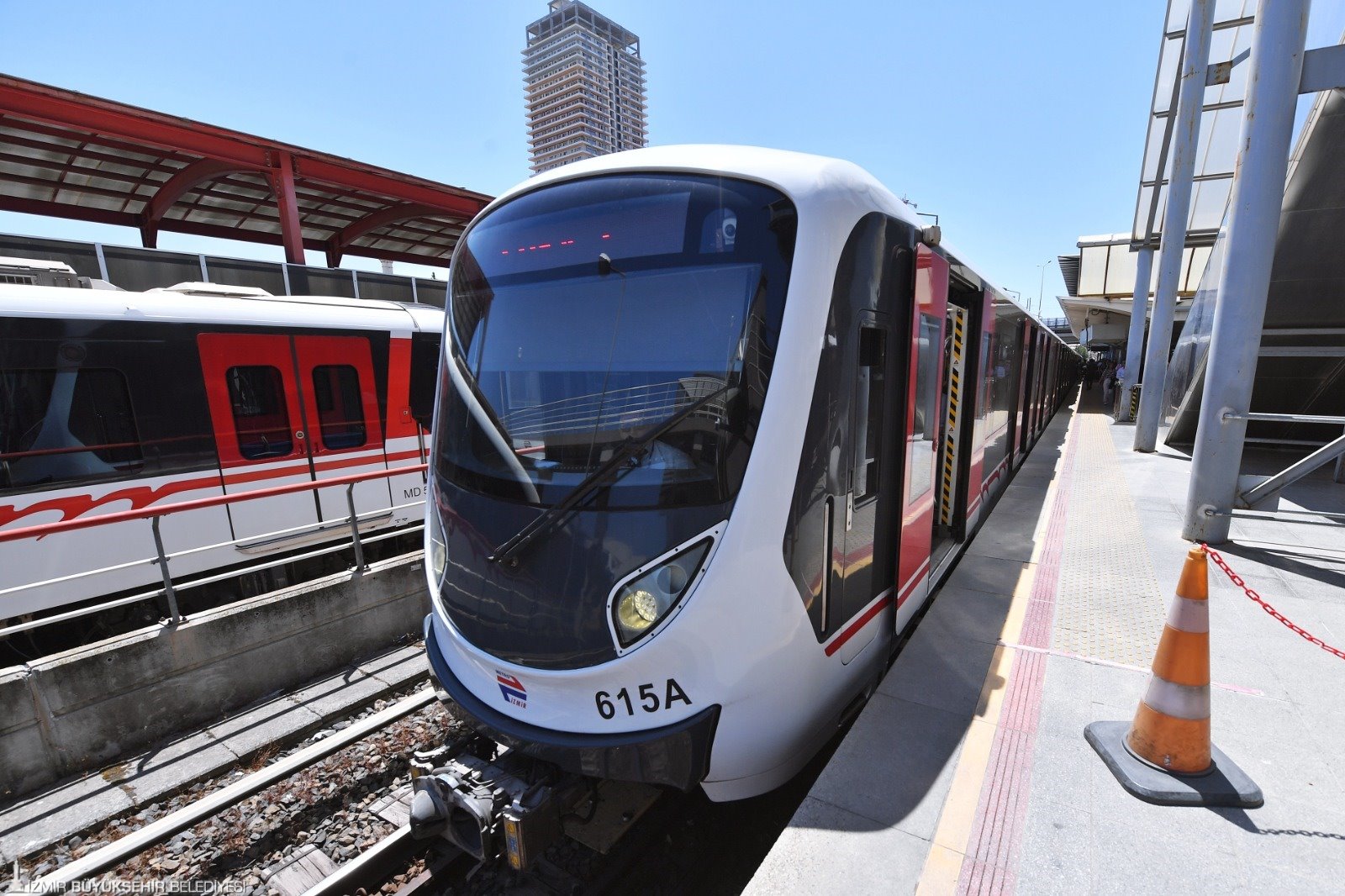 İzmir’de Yılbaşı Gecesi Toplu Ulaşımda Ek Sefer Düzenlemesi