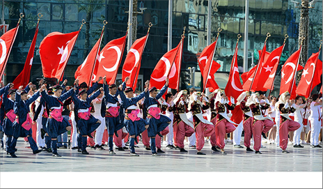İzmir’de 23 Nisan Coşkusu