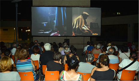 Adnan Saygun’da “yaz sineması” keyfi