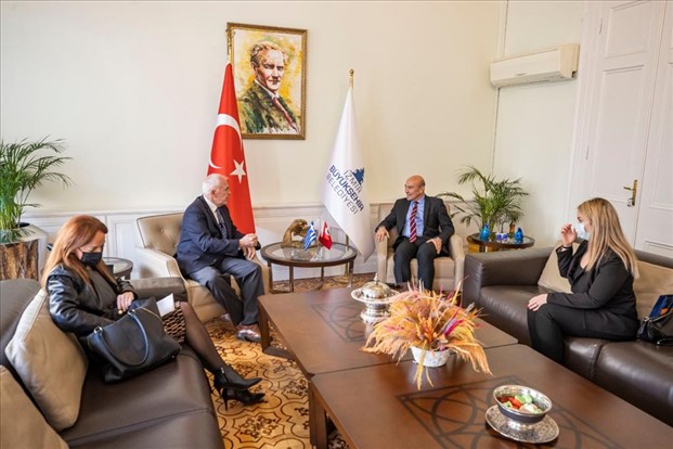 Ο Έλληνας Πρέσβης στην Άγκυρα επισκέφθηκε τον Πρόεδρο Soyer